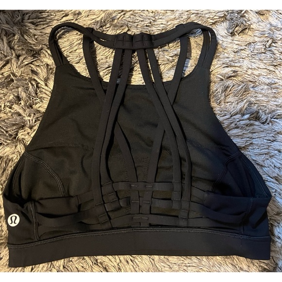 lululemon Slide With Me Bra in Black, Size 4 - Picture 4 of 6